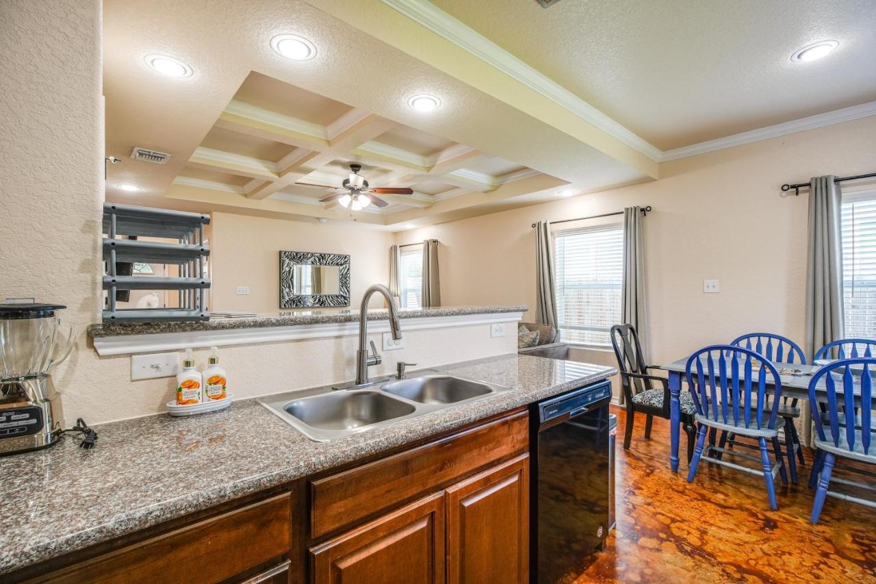San Antonio Townhome About 2 Mi To Aquarium! Exteriör bild